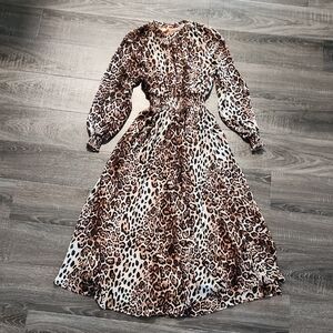 🌹 LARK + GREY Leopard Print Maxi Dress 🌹